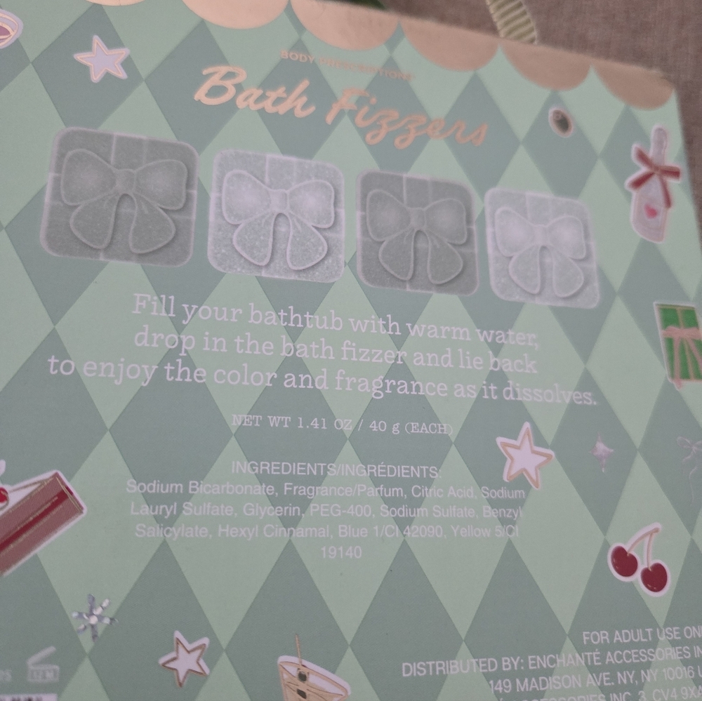 Festive Bath Fizzer Collection - Picture 5 of 5